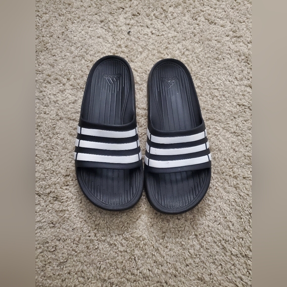 Adidas Slides - Picture 2 of 5